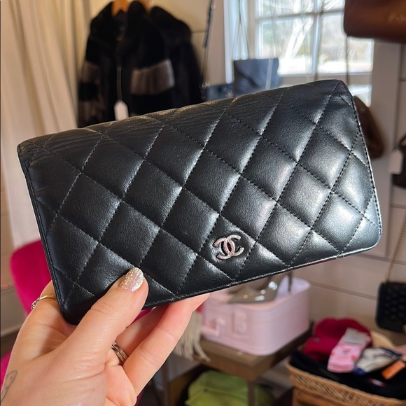 CHANEL Handbags - Chanel Black Quilted Leather Wallet